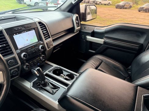 Used 2019 Ford F150 Lariat w/ Equipment Group 502A Luxury AWD/4WD image 23