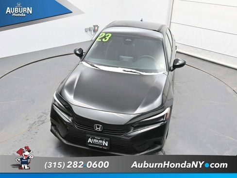 Used 2023 Honda Civic Sport image 25