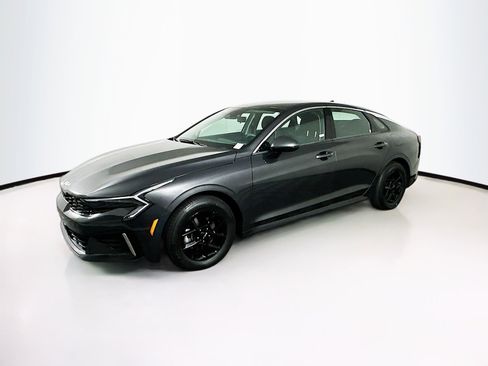 Used 2025 Kia K5 LXS image 4