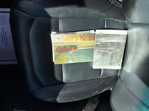 Used 2017 Ford Explorer XLT w/ Equipment Group 202A image 24