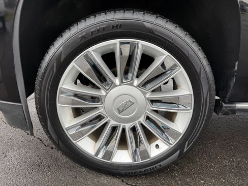 Used 2018 Cadillac Escalade Platinum image 41