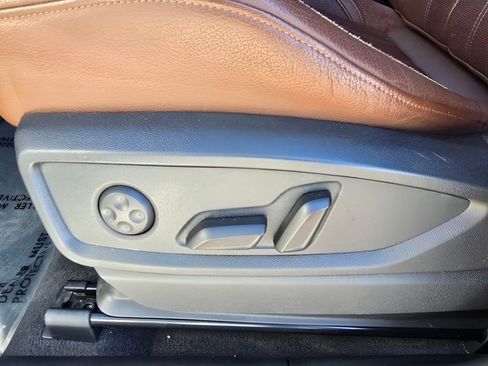 Used 2018 Audi Q5 Prestige w/ Prestige Package image 16