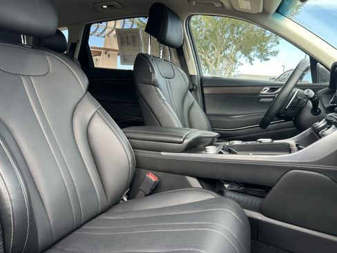 Used 2024 Genesis GV80 3.5T image 13