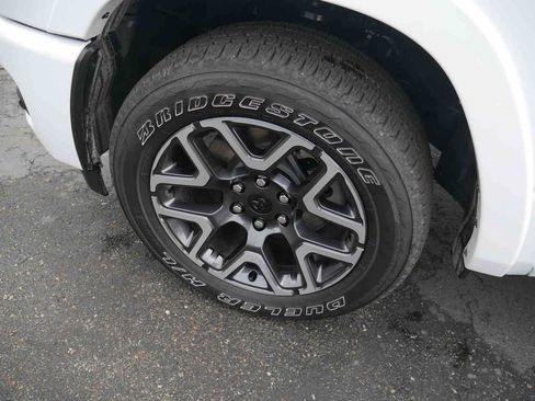 Used 2025 RAM 1500 Laramie w/ Sport Appearance Package image 18