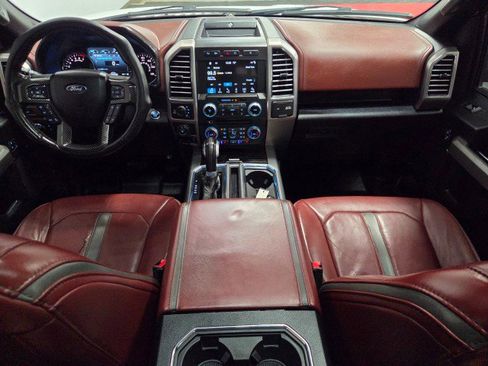 Used 2018 Ford F150 Platinum w/ Equipment Group 701A Luxury image 7