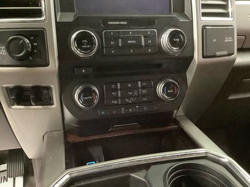 Used 2018 Ford F250 King Ranch w/ Chrome Package image 18