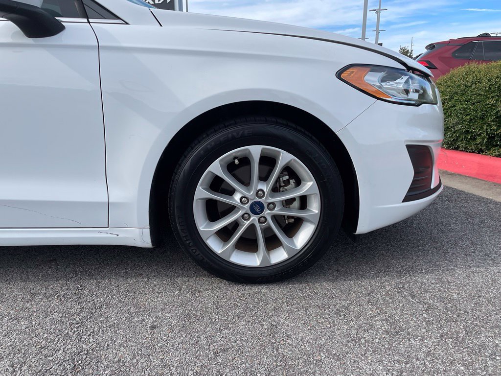 Used 2019 Ford Fusion SE FWD image 31