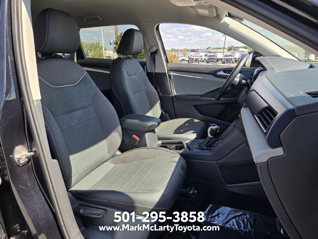 Used 2024 Volkswagen Taos SE FWD image 15