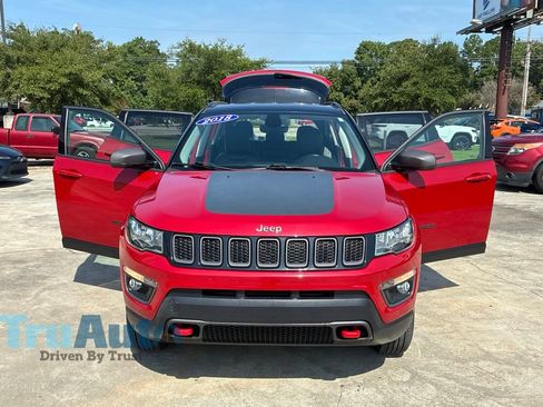 Used 2018 Jeep Compass Trailhawk AWD/4WD image 11