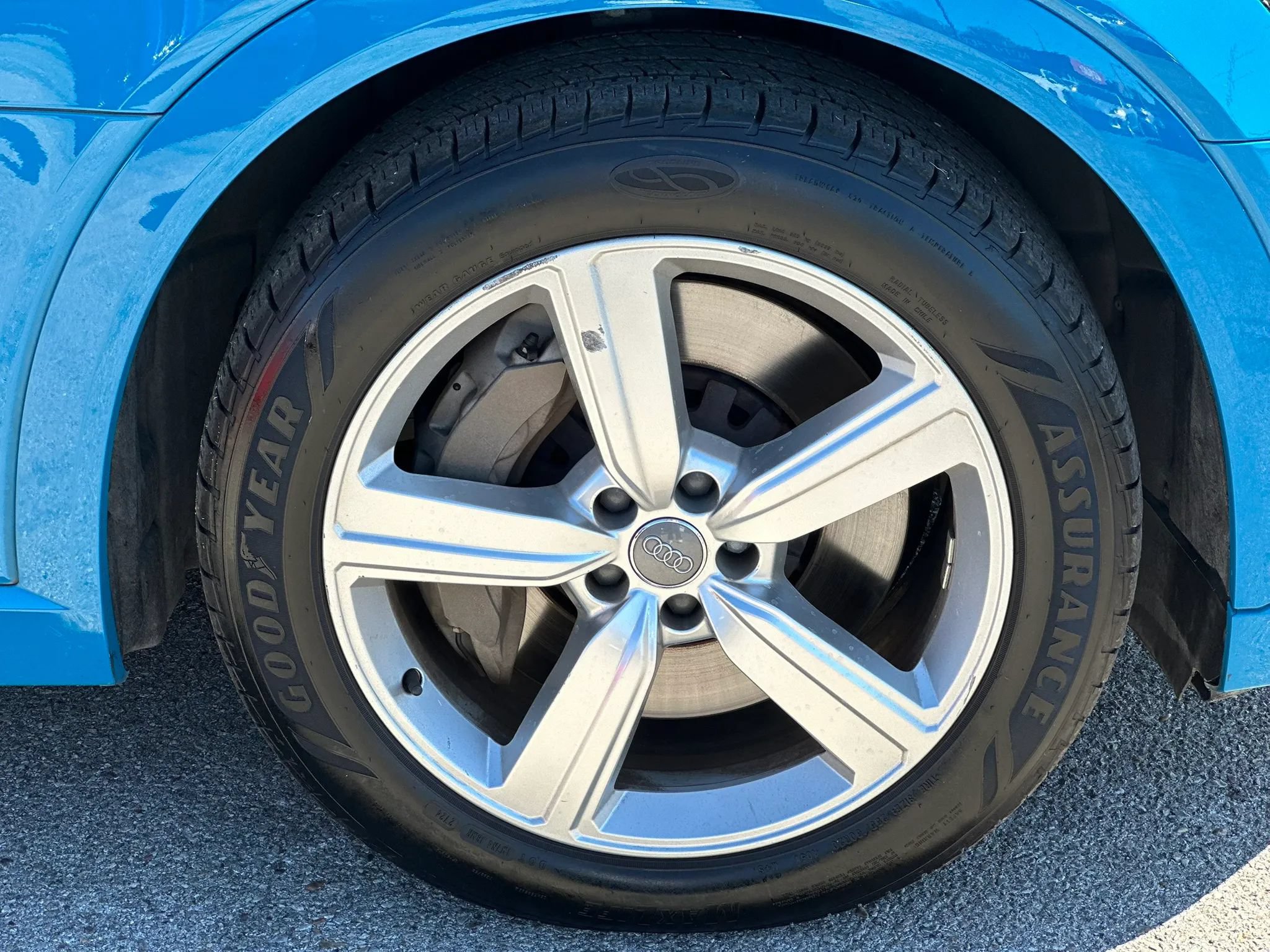 Used 2019 Audi e-tron Prestige AWD/4WD image 32