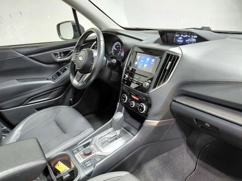 Used 2022 Subaru Forester Premium image 33