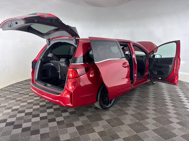 Used 2025 Honda Odyssey Sport-L image 19