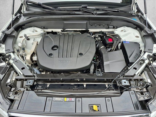 Used 2023 Volvo XC60 B5 Core w/ Climate Package FWD image 23