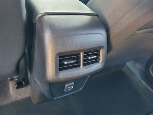 Used 2022 Chevrolet Equinox LT image 7