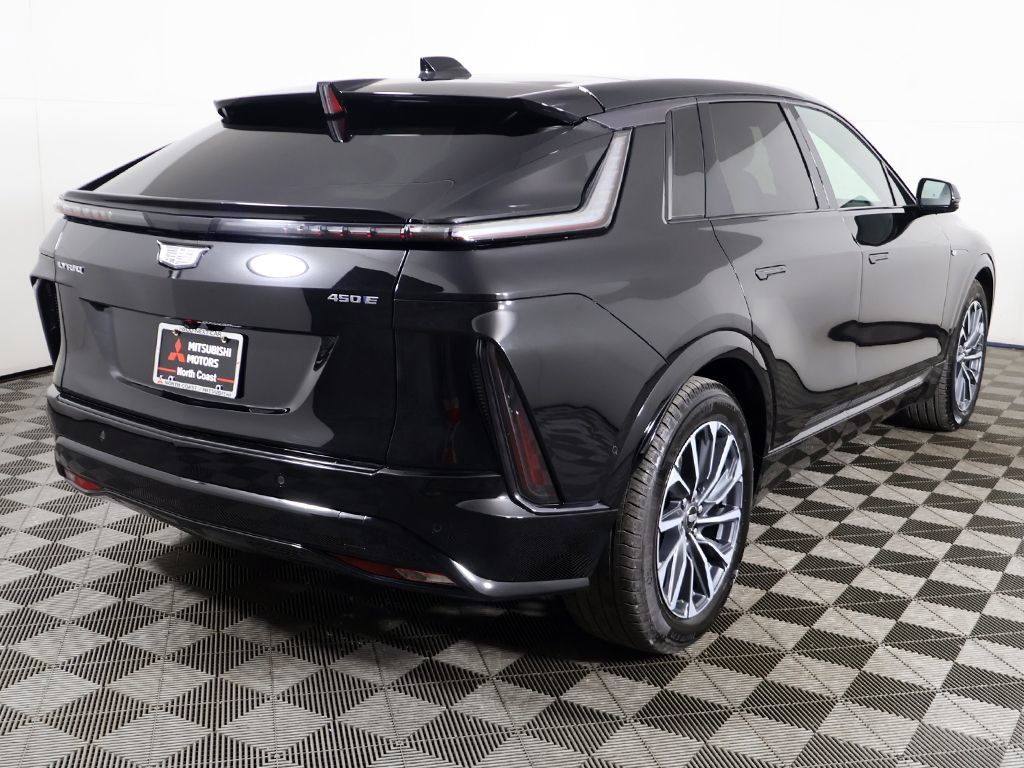 Used 2024 Cadillac Lyriq Sport RWD image 15