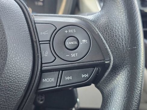 Certified 2022 Toyota Corolla LE FWD image 29