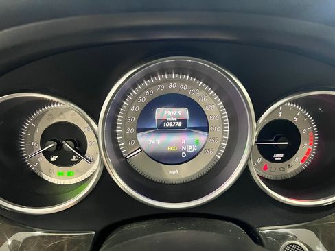 Used 2014 Mercedes-Benz CLS 550 w/ Premium 1 Package image 23