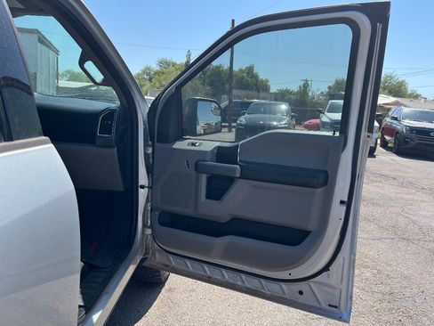 Used 2015 Ford F150 XLT AWD/4WD image 18