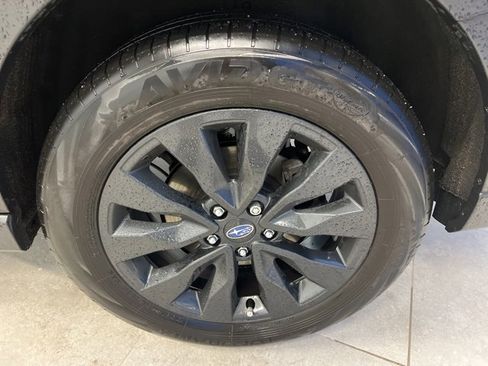 Used 2023 Subaru Outback Onyx Edition image 9