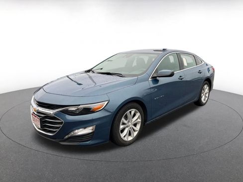 Used 2024 Chevrolet Malibu LT image 3