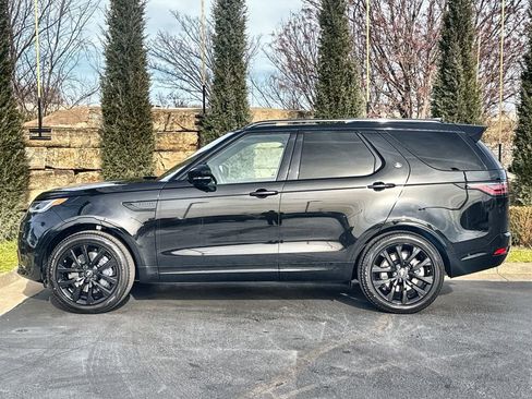 New 2026 Land Rover Discovery Limited Edition image 2