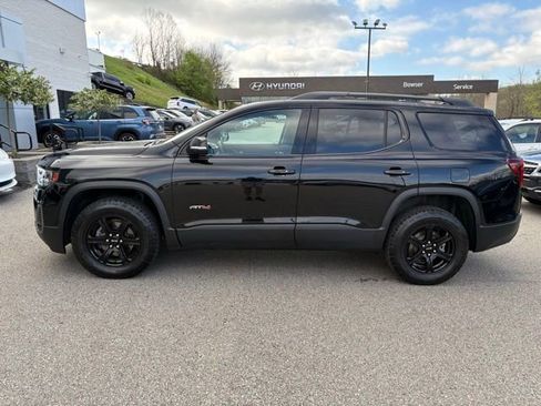 Used 2023 GMC Acadia AT4 w/ Technology Package image 2