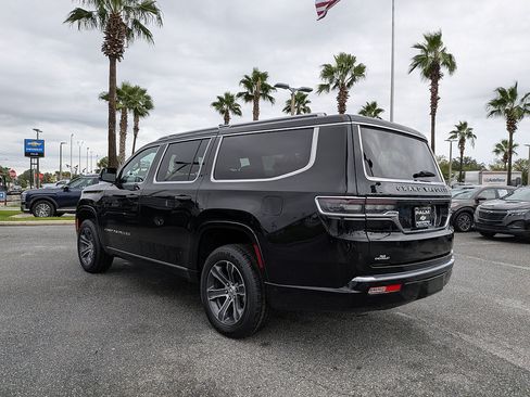 Used 2024 Jeep Grand Wagoneer L 4WD image 5