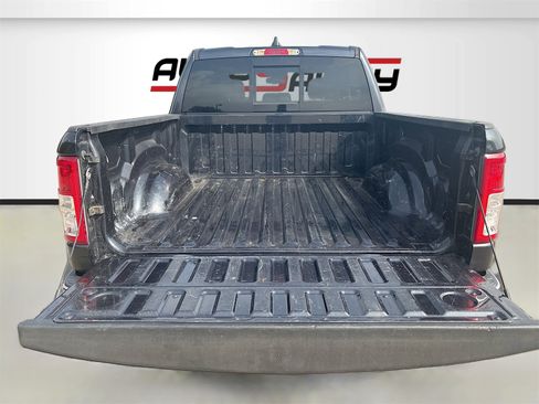 Used 2019 RAM 1500 Big Horn image 24