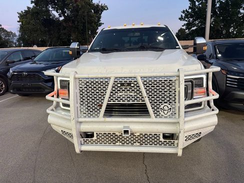 Used 2022 Ford F350 King Ranch w/ King Ranch Ultimate Package AWD/4WD image 2