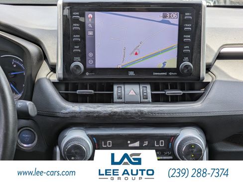 Used 2020 Toyota RAV4 Limited w/ Limited Grade Weather Package AWD/4WD image 16