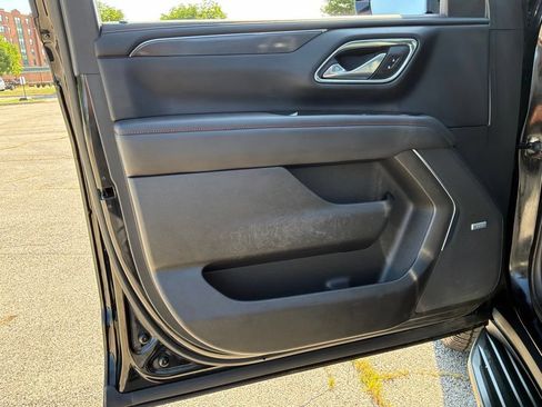 Used 2023 Chevrolet Suburban RST w/ Luxury Package AWD/4WD image 23