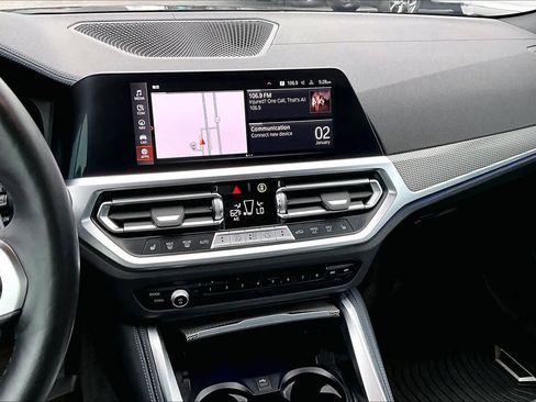 Used 2023 BMW M440i Convertible w/ Premium Package image 6