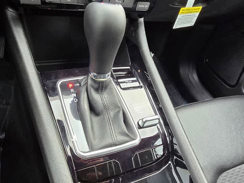 New 2026 Jeep Compass Latitude image 17