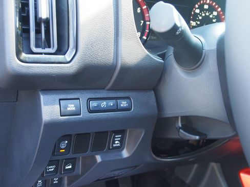 Used 2025 Nissan Frontier PRO-4X w/ Pro Convenience Package AWD/4WD image 20