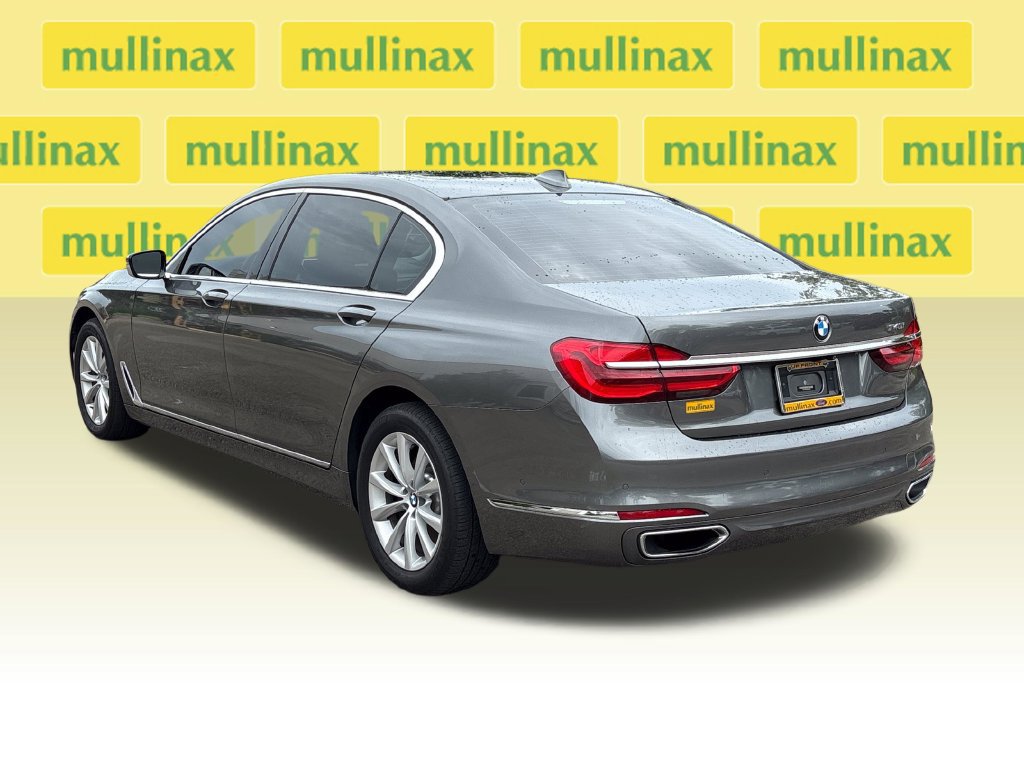 Used 2017 BMW 740i RWD image 12