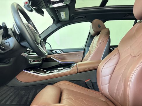 Used 2024 BMW X5 xDrive40i w/ Premium Package image 21