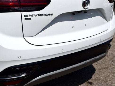 Used 2022 Buick Envision Essence w/ Sport Touring Package image 15