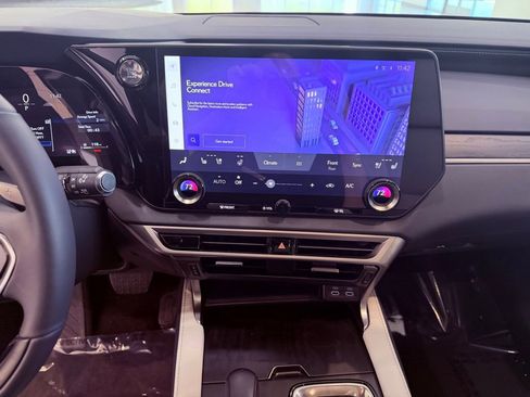 Used 2025 Lexus RX 350 Premium image 24