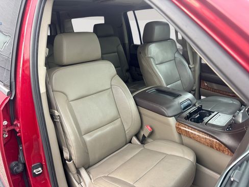 Used 2015 Chevrolet Suburban LTZ AWD/4WD image 28