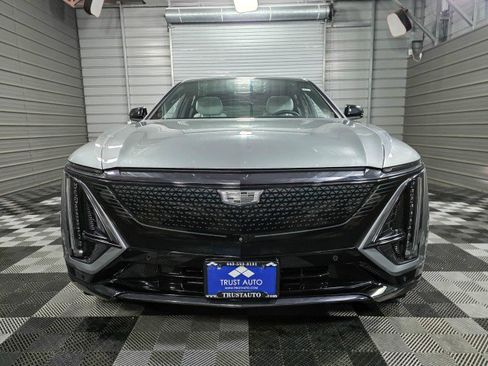 Used 2024 Cadillac Lyriq Sport image 3