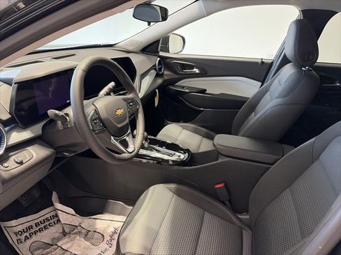 New 2026 Chevrolet Trax LT w/ Driver Confidence Package image 7