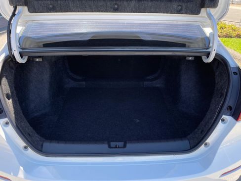 Used 2019 Honda Insight EX image 9