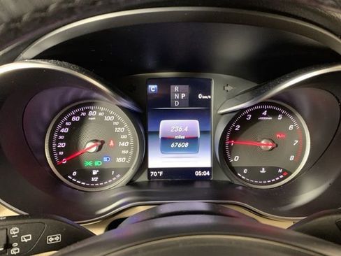 Used 2019 Mercedes-Benz GLC 300 4MATIC image 19