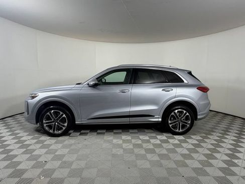 Used 2025 Audi Q5 Premium w/ Convenience Package AWD/4WD image 4