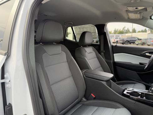 New 2026 Chevrolet Trax LT w/ Driver Confidence Package image 18