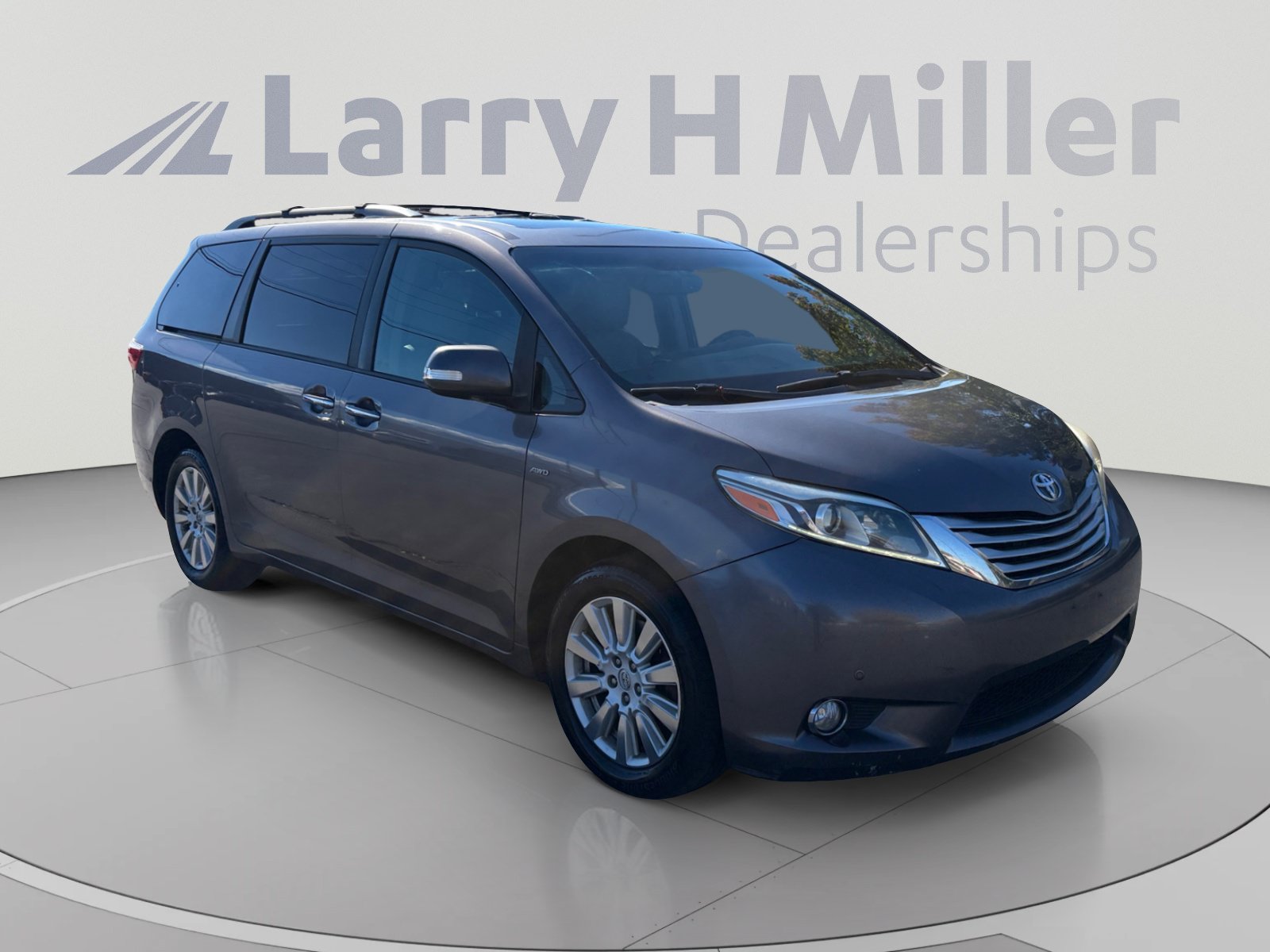 Used 2017 Toyota Sienna Limited AWD/4WD image 7