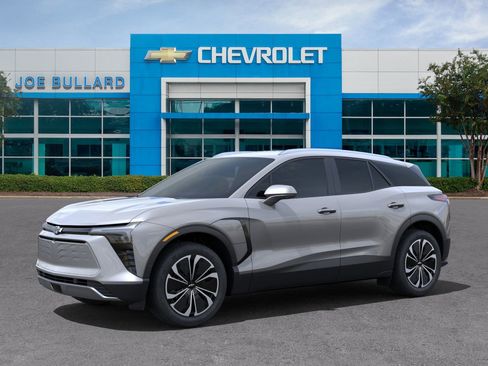 New 2025 Chevrolet Blazer EV LT image 38