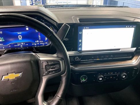 Used 2023 Chevrolet Silverado 1500 LT AWD/4WD image 18