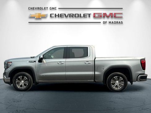 Used 2025 GMC Sierra 1500 SLT AWD/4WD image 6
