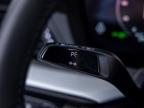 Certified 2025 Porsche 911 Carrera 4 GTS image 43